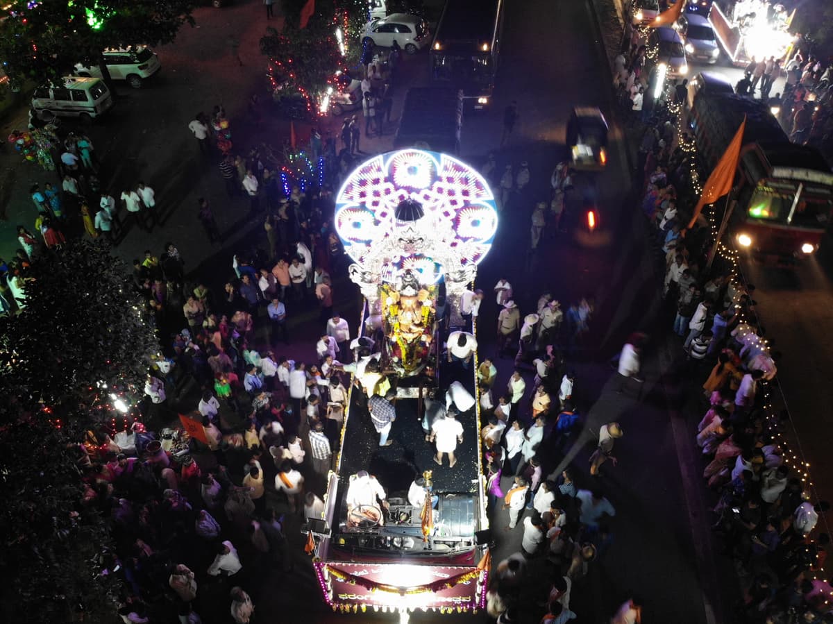 Aerial view – community gathering